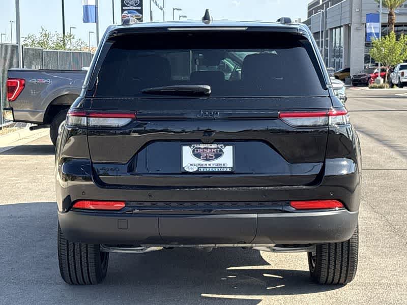 Thumbnail: 2025 Jeep Grand Cherokee - 7