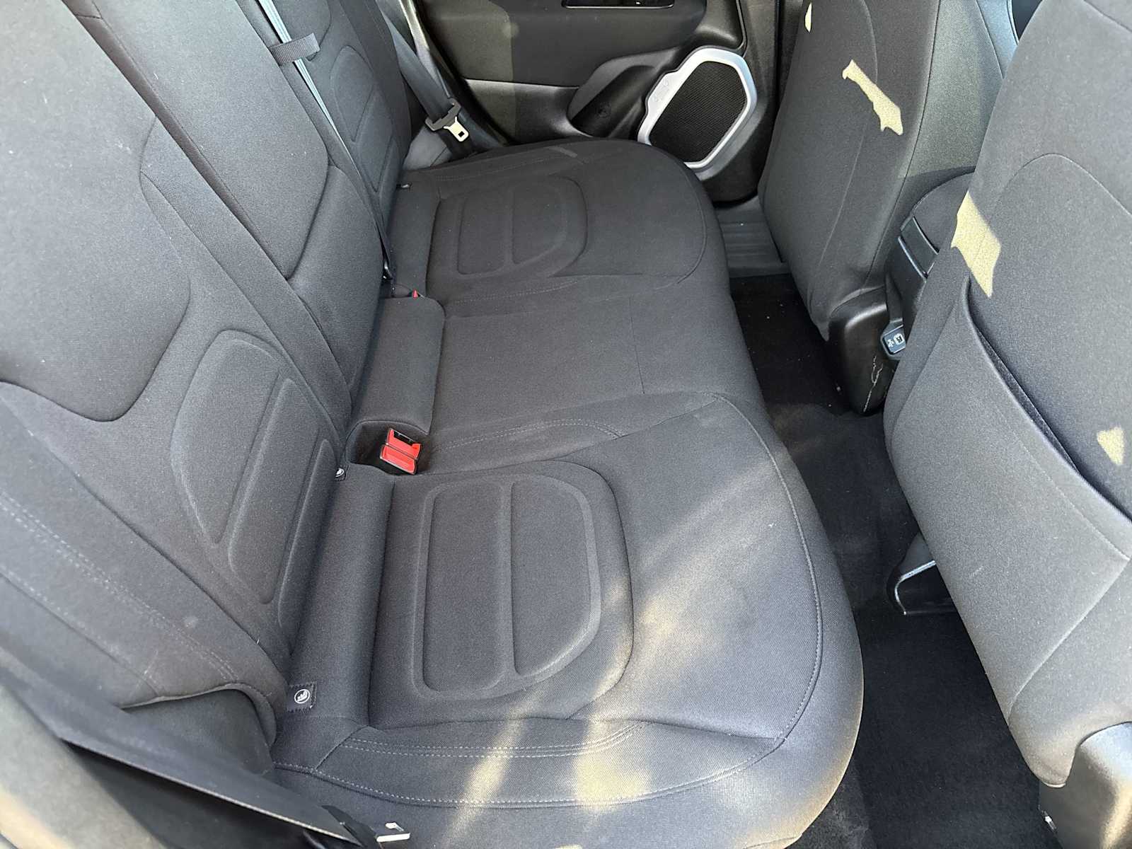 Thumbnail: 2018 Jeep Renegade - 17