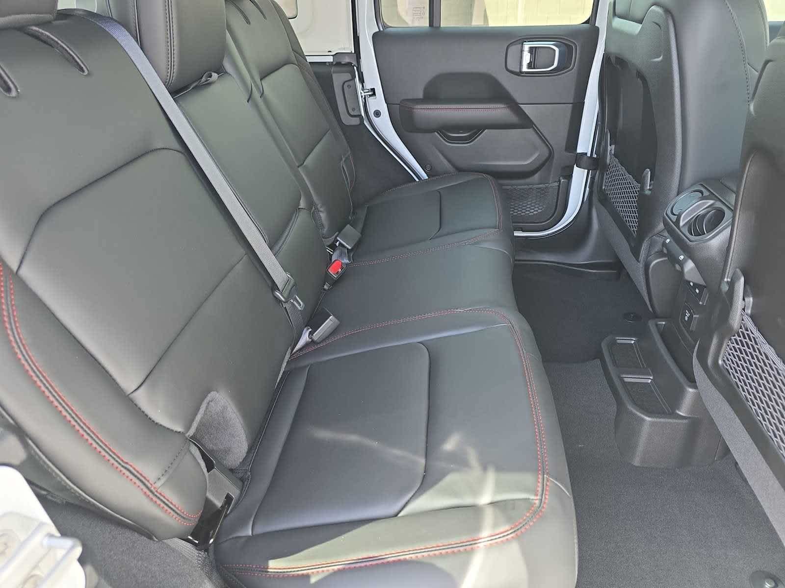 Thumbnail: 2026 Jeep Wrangler - 18