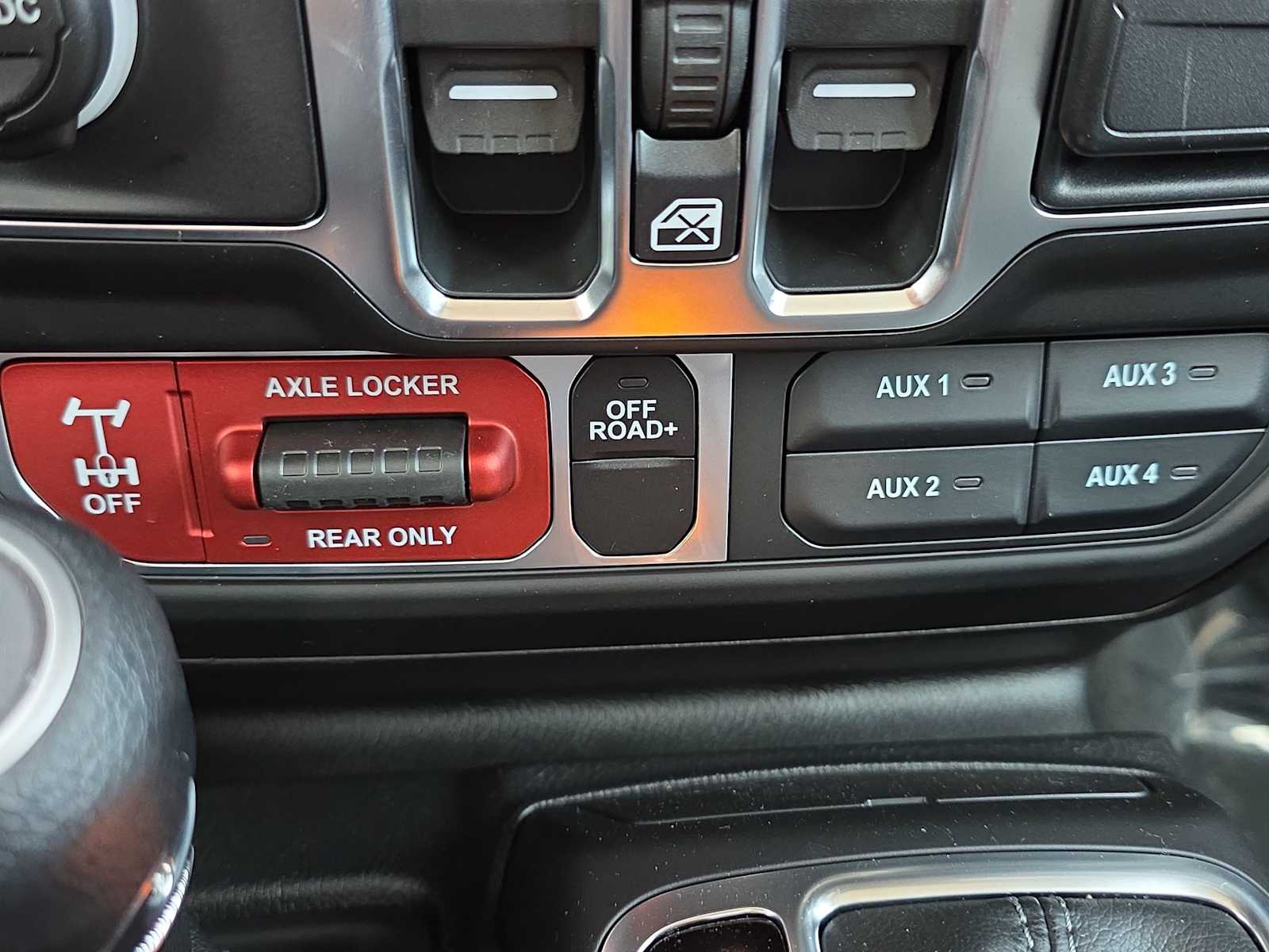 Thumbnail: 2026 Jeep Gladiator - 11