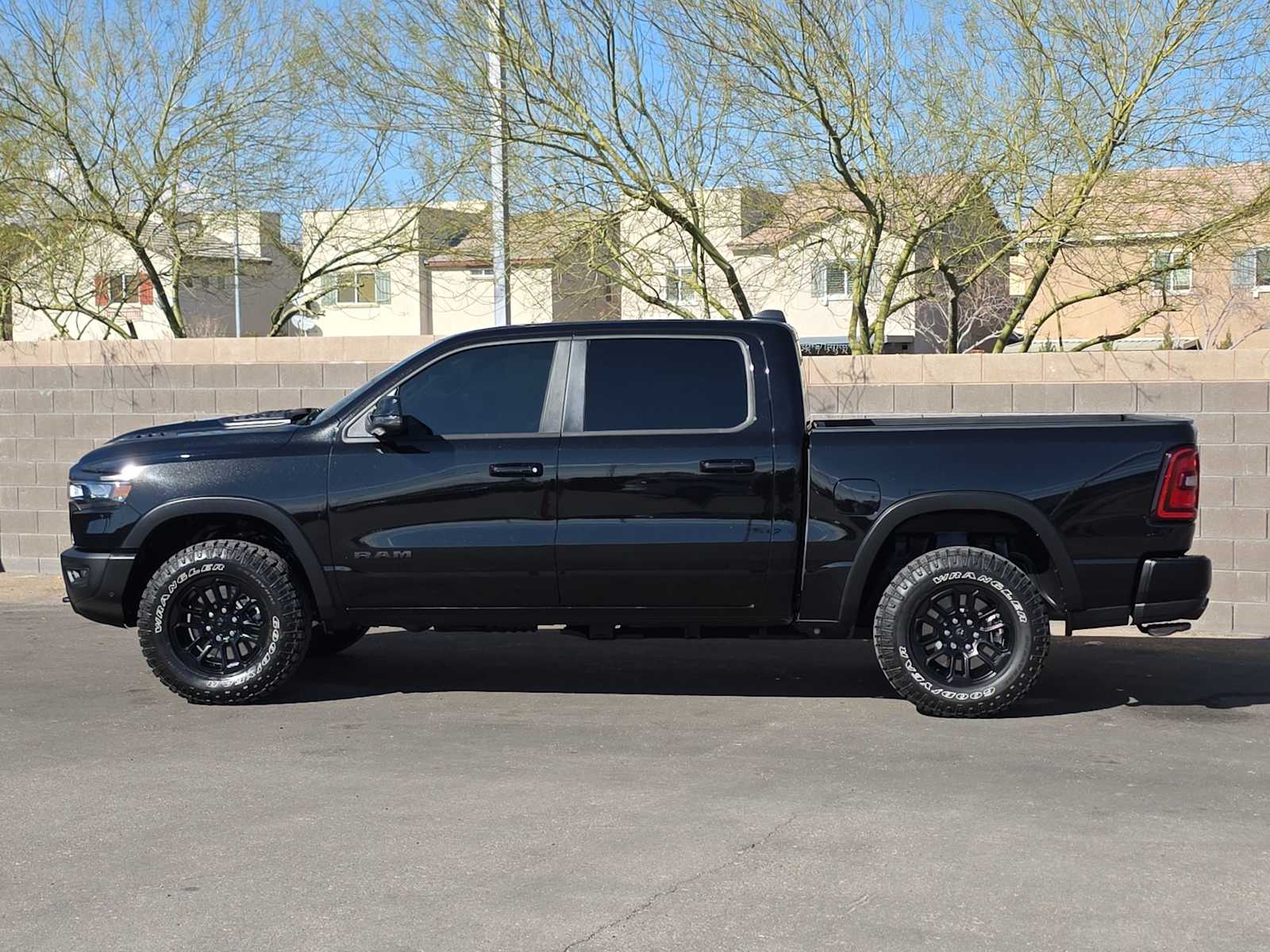 Thumbnail: 2025 RAM 1500 - 6