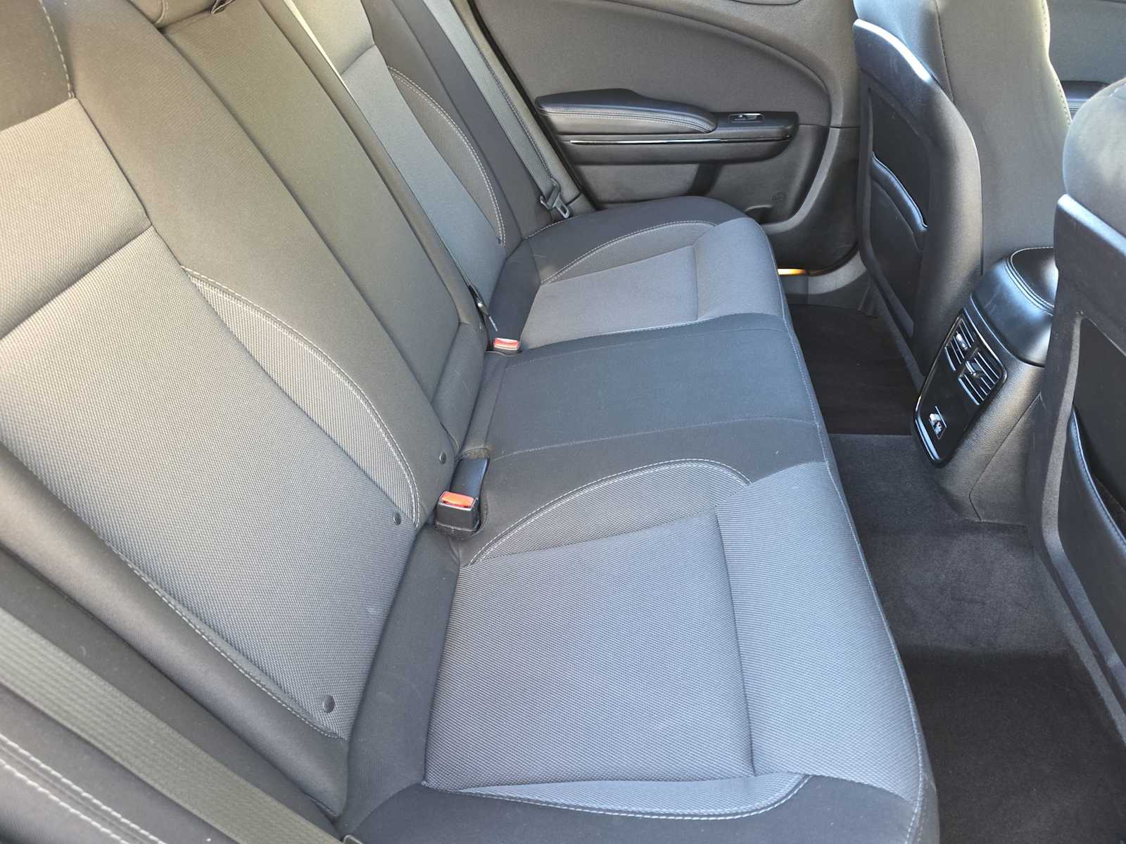 Thumbnail: 2018 Dodge Charger - 17