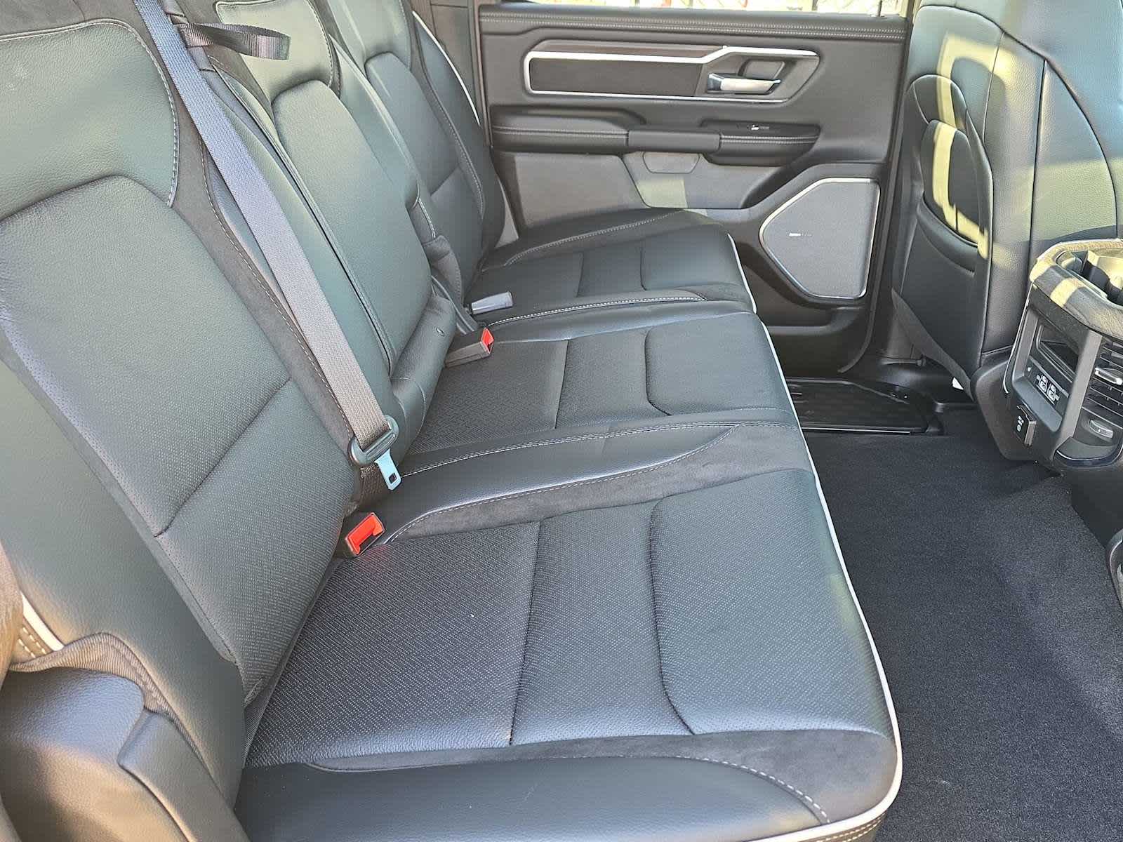 Thumbnail: 2026 RAM 1500 - 17