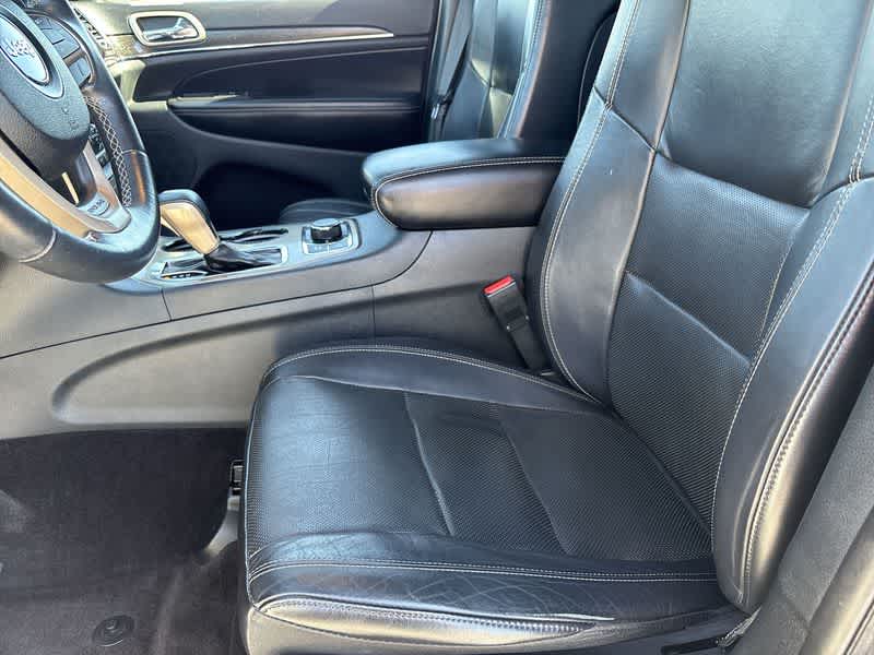 Thumbnail: 2016 Jeep Grand Cherokee - 13
