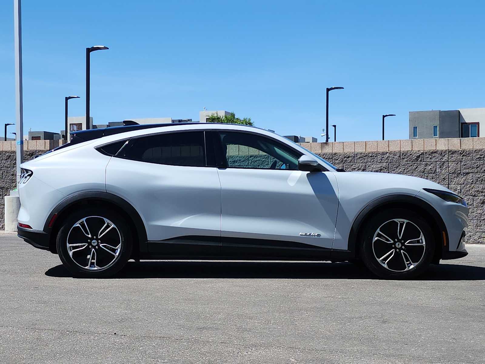 Thumbnail: 2021 Ford Mustang Mach-E - 10