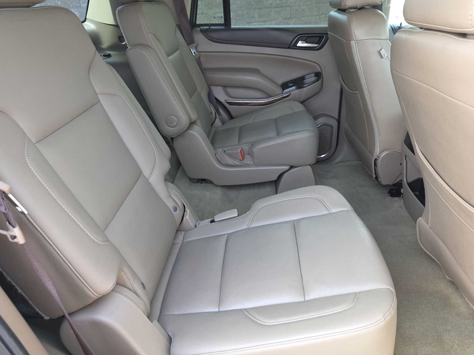 Thumbnail: 2017 GMC Yukon - 17