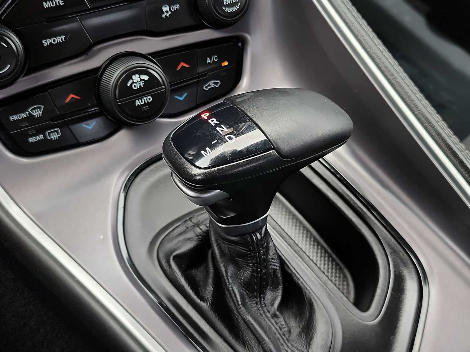 Thumbnail: 2019 Dodge Challenger - 21