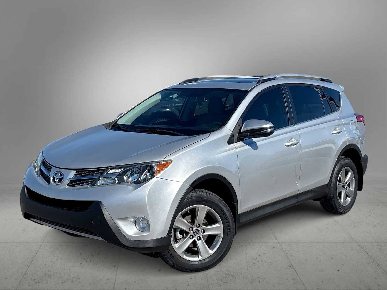 Thumbnail: 2015 Toyota RAV4 - 1