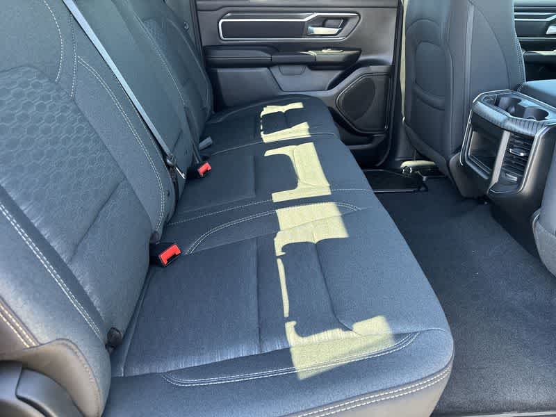 Thumbnail: 2026 RAM 1500 - 17