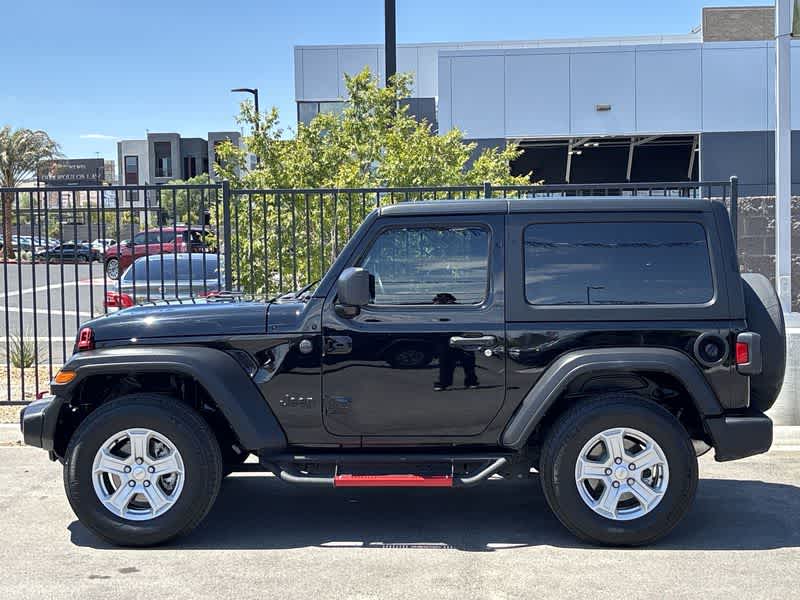 Thumbnail: 2022 Jeep Wrangler - 5