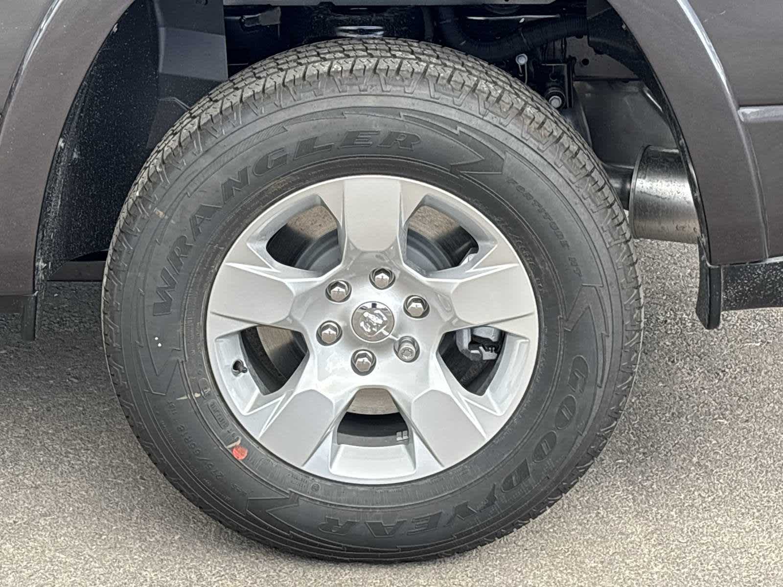 Thumbnail: 2026 RAM 1500 - 11