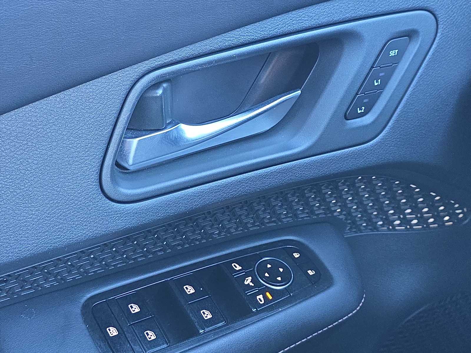 Thumbnail: 2023 Nissan Ariya - 29