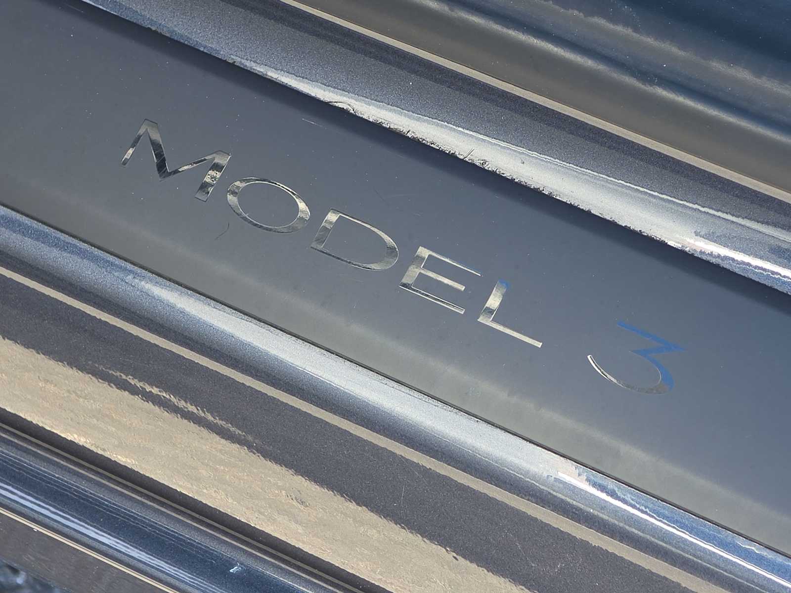 Thumbnail: 2023 Tesla Model 3 - 11