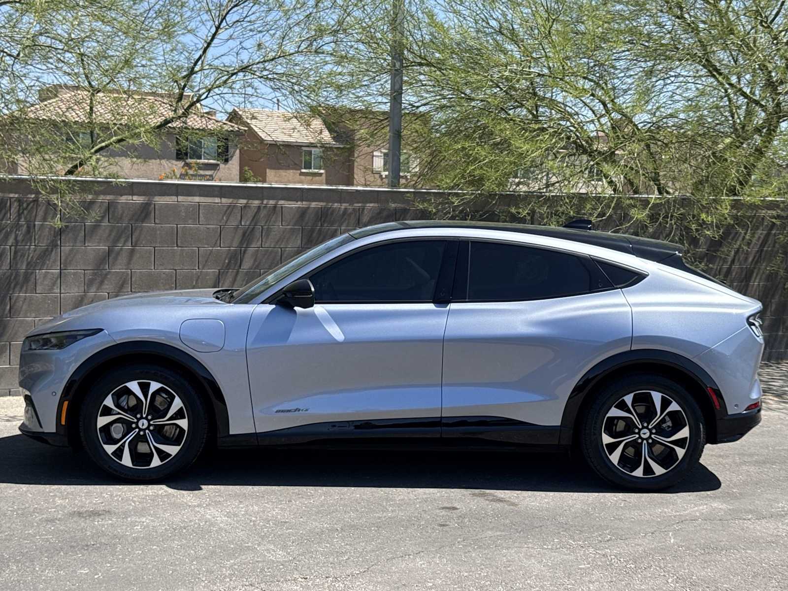 Thumbnail: 2022 Ford Mustang Mach-E - 5