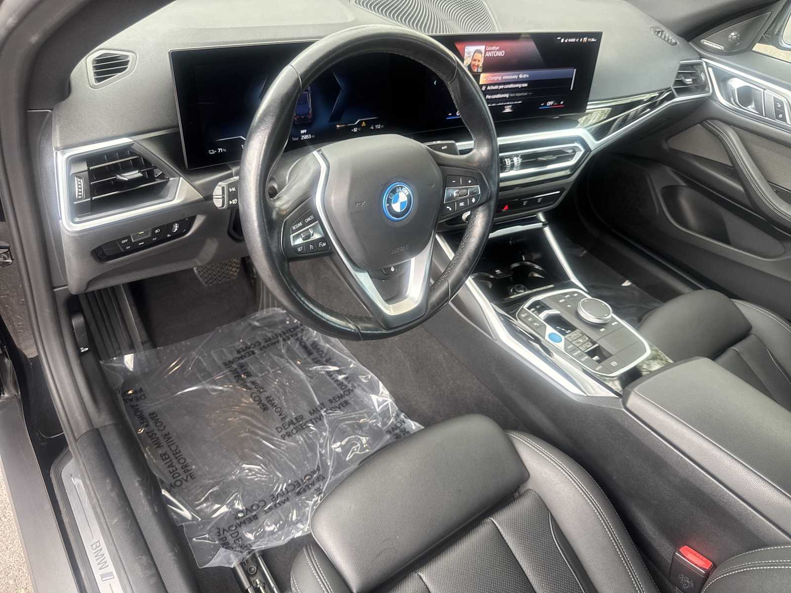 Thumbnail: 2023 BMW i4 - 10