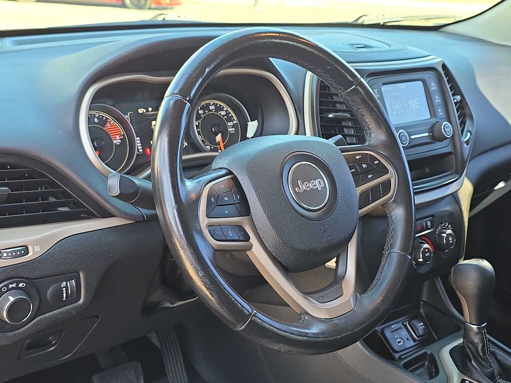 Used 2017 Jeep Cherokee Altitude SUV