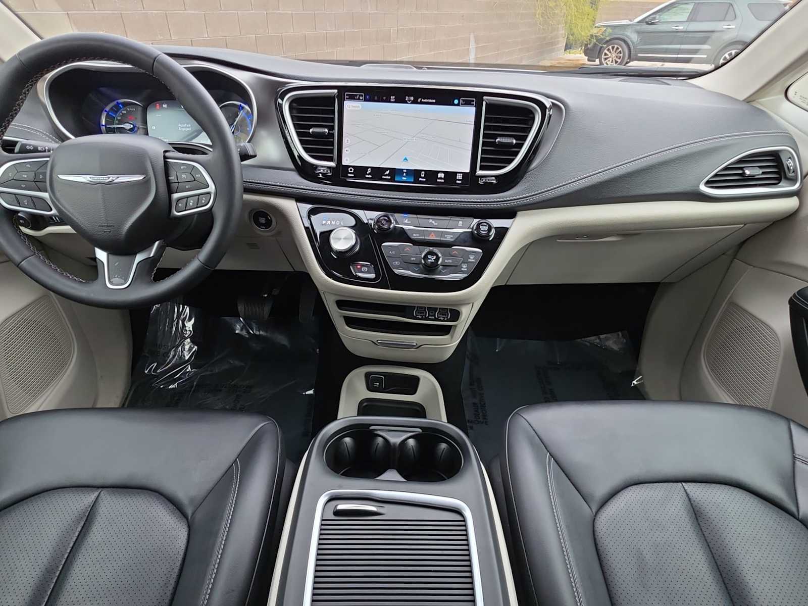 Thumbnail: 2024 Chrysler Pacifica - 14