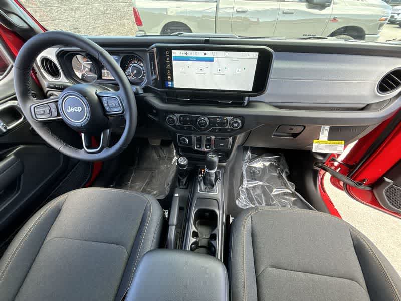 Thumbnail: 2025 Jeep Wrangler - 14