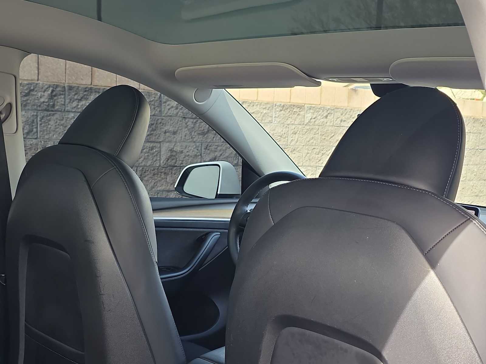 Thumbnail: 2023 Tesla Model Y - 15