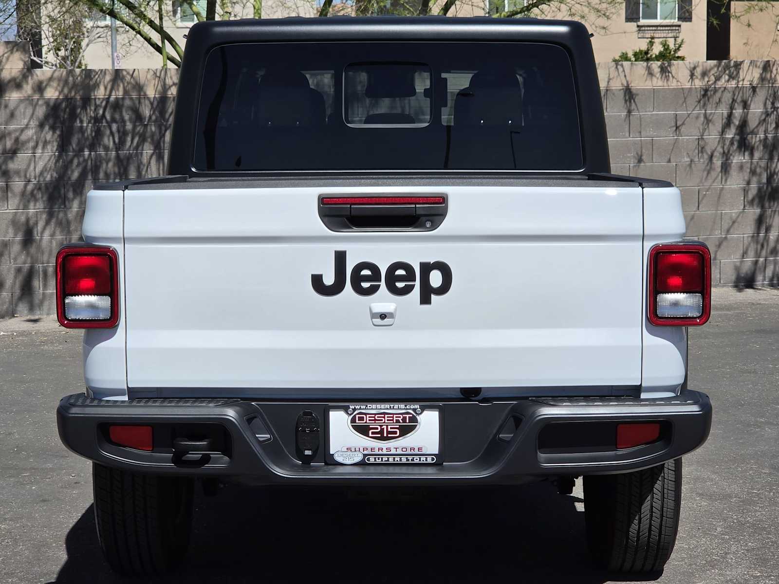 Thumbnail: 2025 Jeep Gladiator - 8