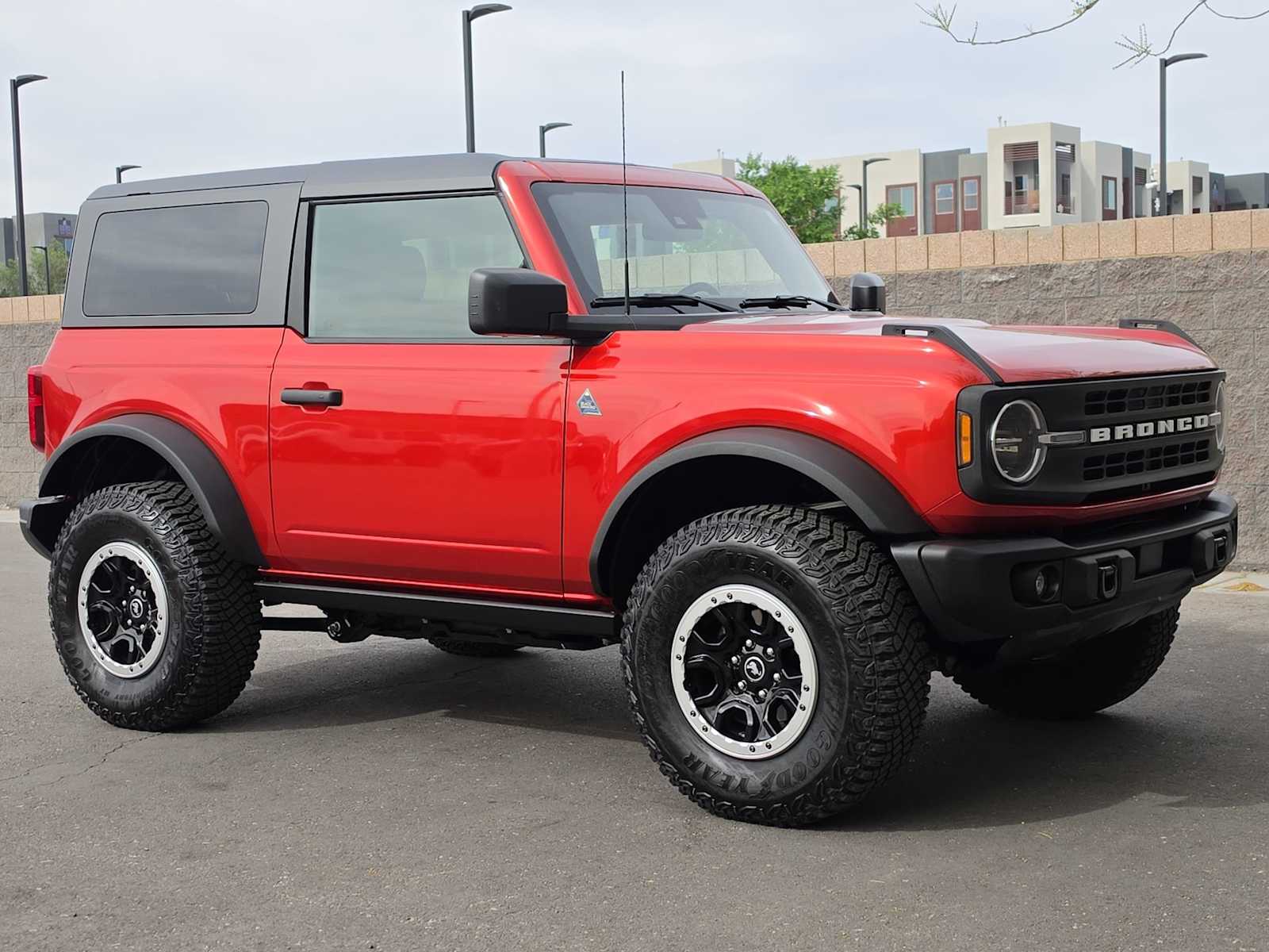 Thumbnail: 2022 Ford Bronco - 3