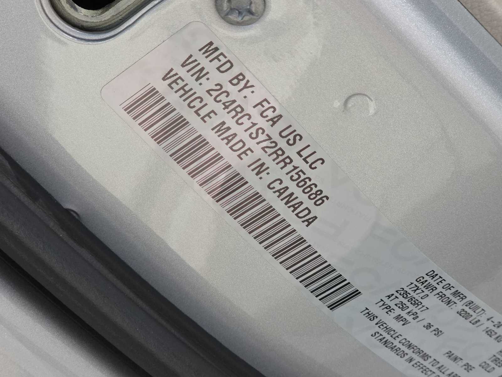 Thumbnail: 2024 Chrysler Pacifica - 25