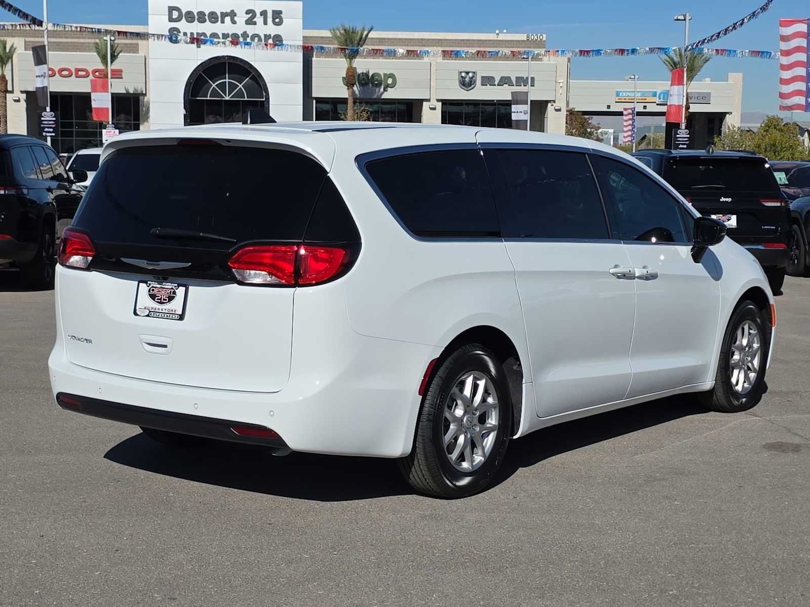 Thumbnail: 2026 Chrysler Voyager - 12