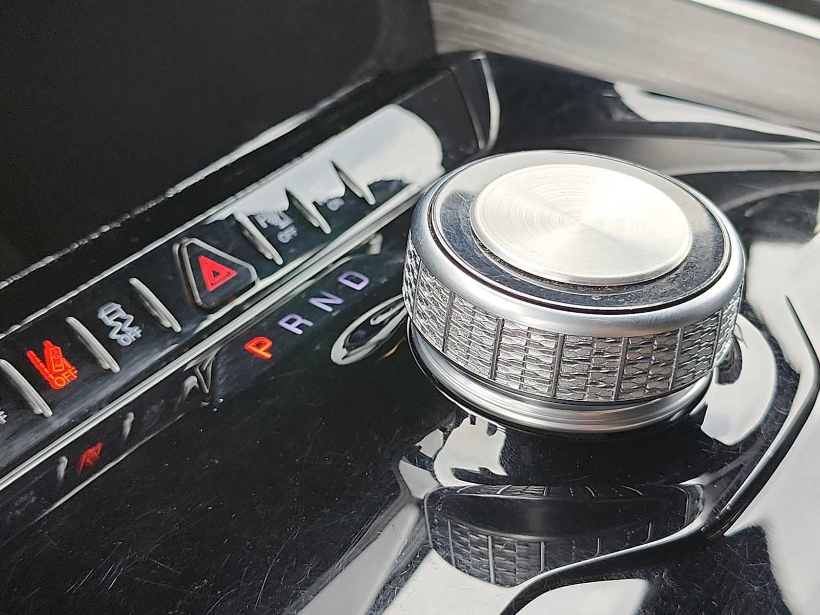 Thumbnail: 2024 Jeep Wagoneer - 23