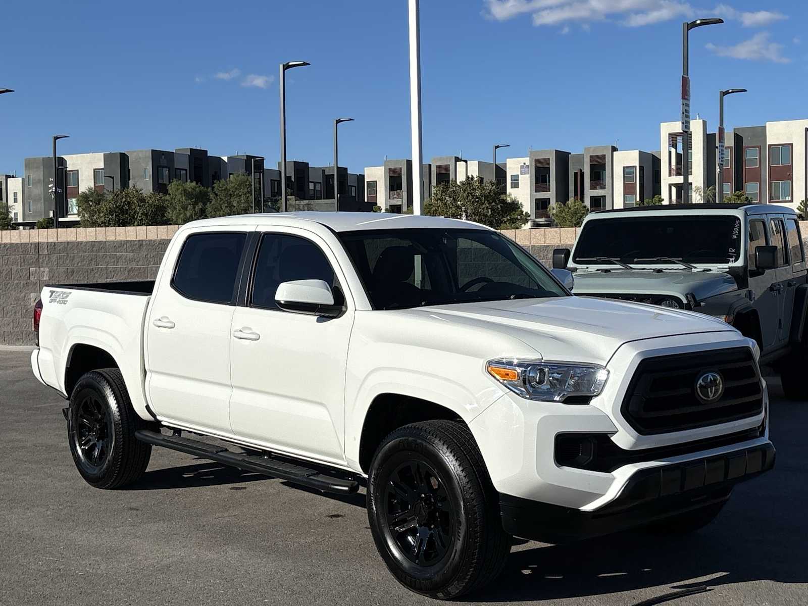 Thumbnail: 2021 Toyota Tacoma - 3