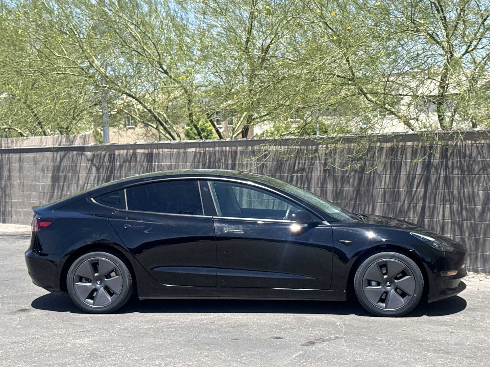 Thumbnail: 2023 Tesla Model 3 - 9