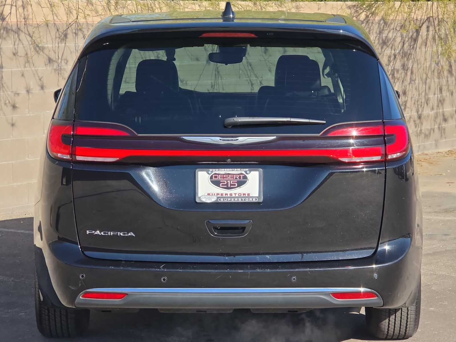 Thumbnail: 2024 Chrysler Pacifica - 8