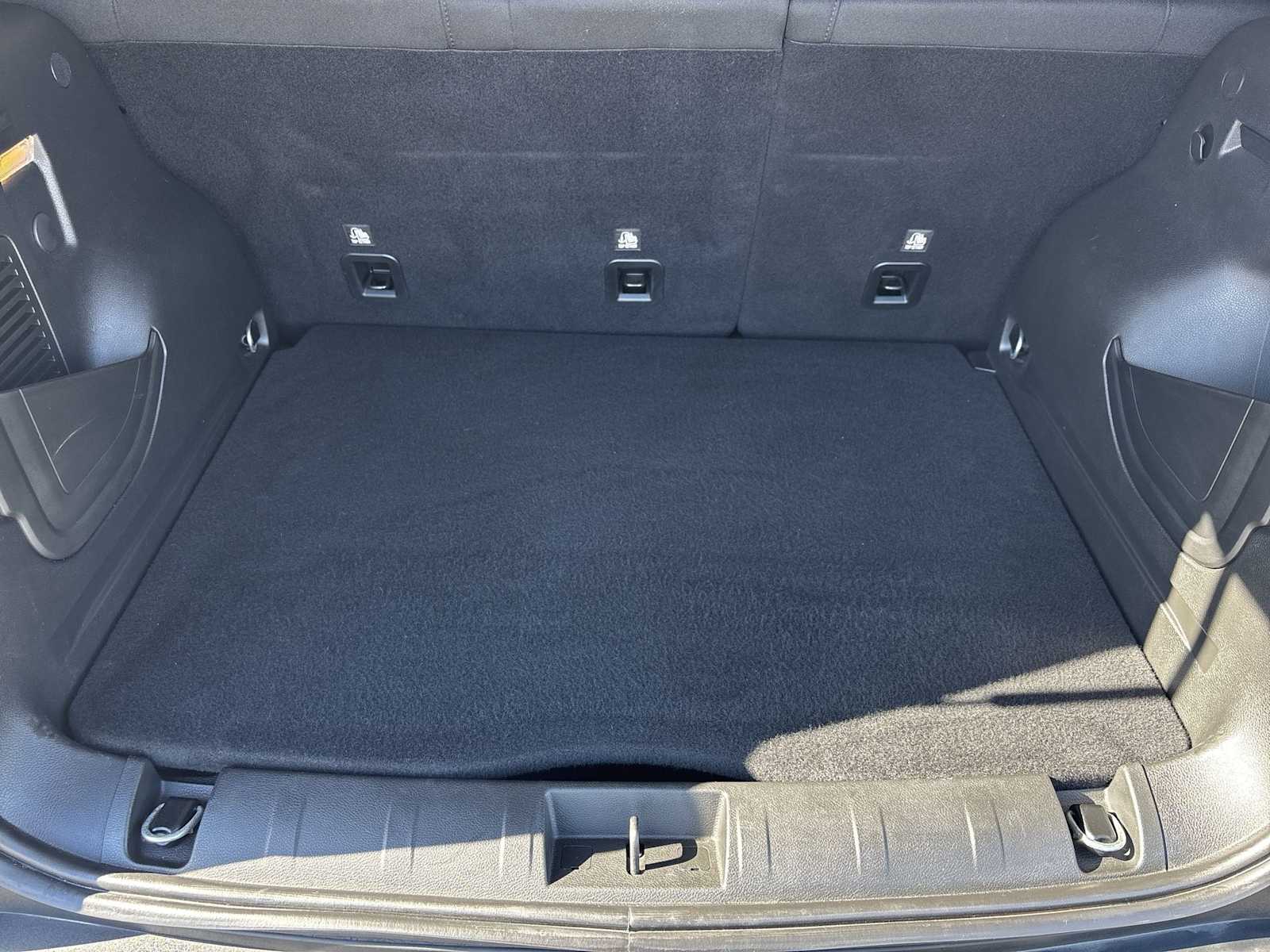 Thumbnail: 2020 Jeep Renegade - 23