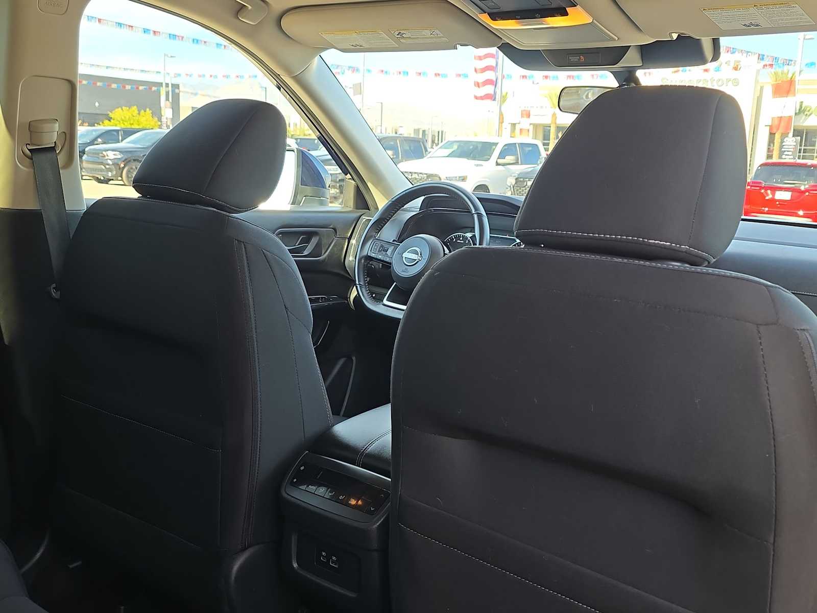 Thumbnail: 2023 Nissan Pathfinder - 16