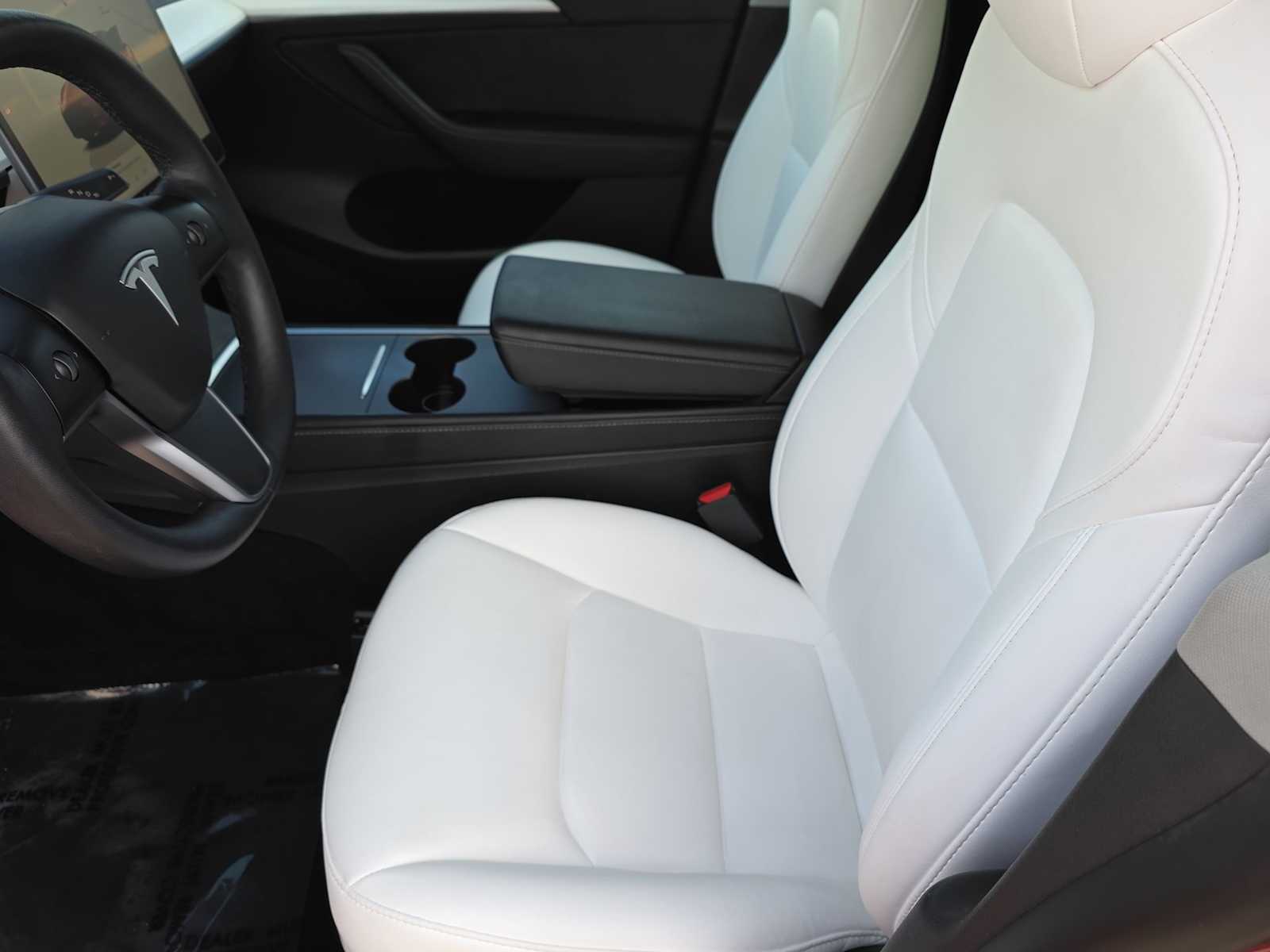 Thumbnail: 2022 Tesla Model Y - 15