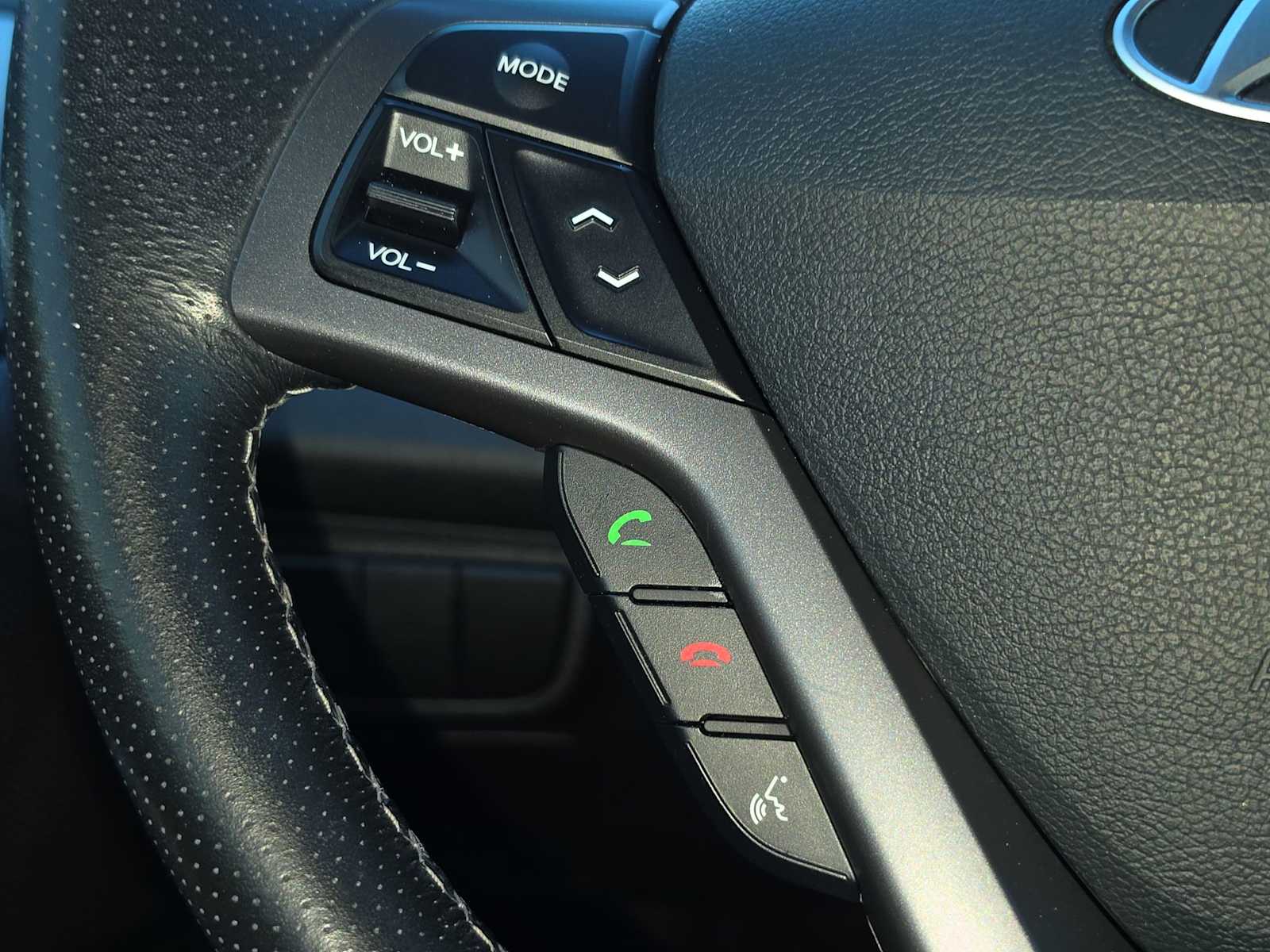 Thumbnail: 2017 Hyundai Veloster - 27