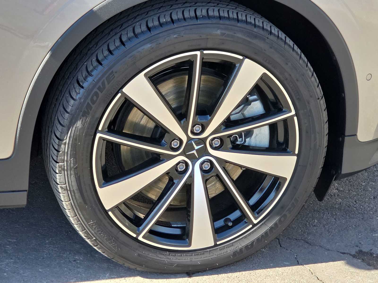 Thumbnail: 2021 Polestar 2 - 12