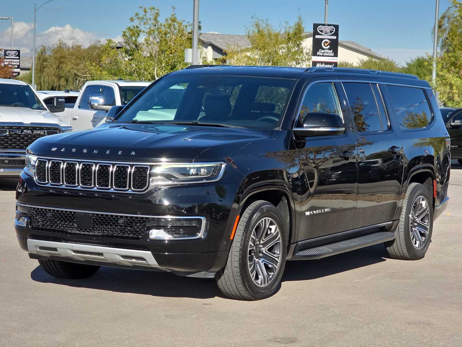 Thumbnail: 2023 Jeep Wagoneer - 5