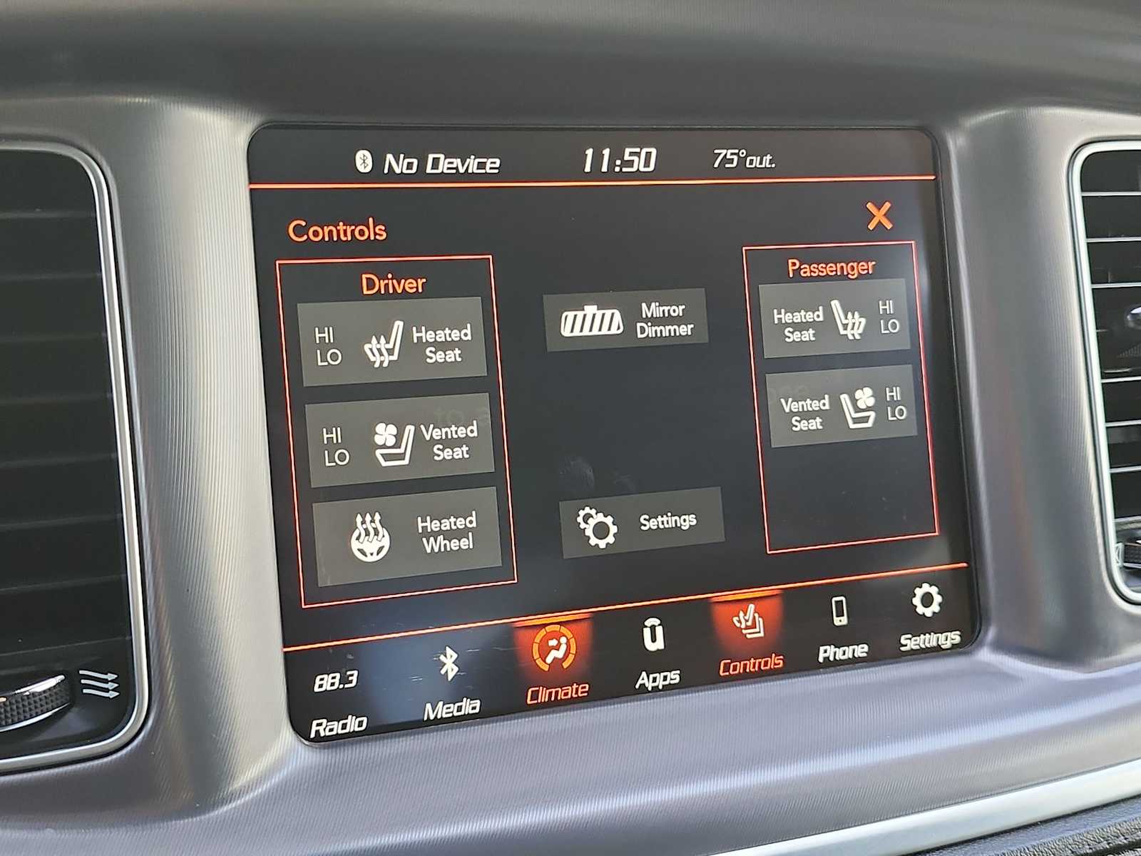 Thumbnail: 2019 Dodge Charger - 27