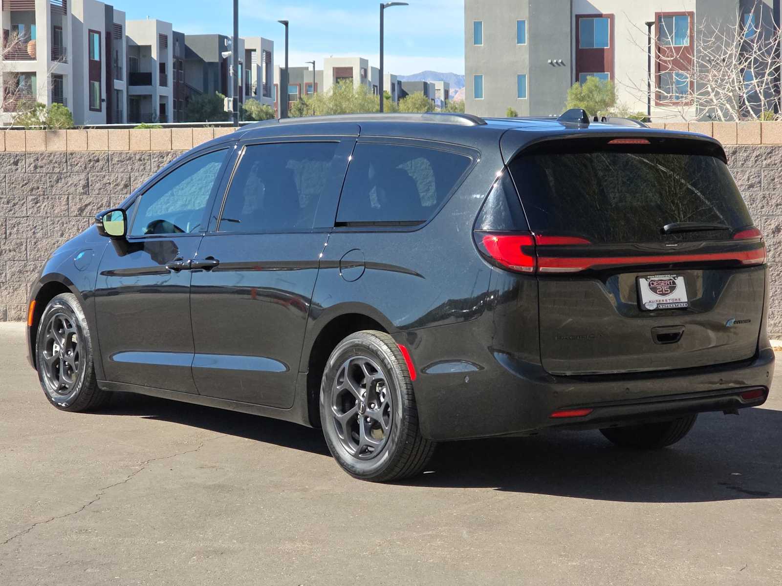 Thumbnail: 2024 Chrysler Pacifica - 7