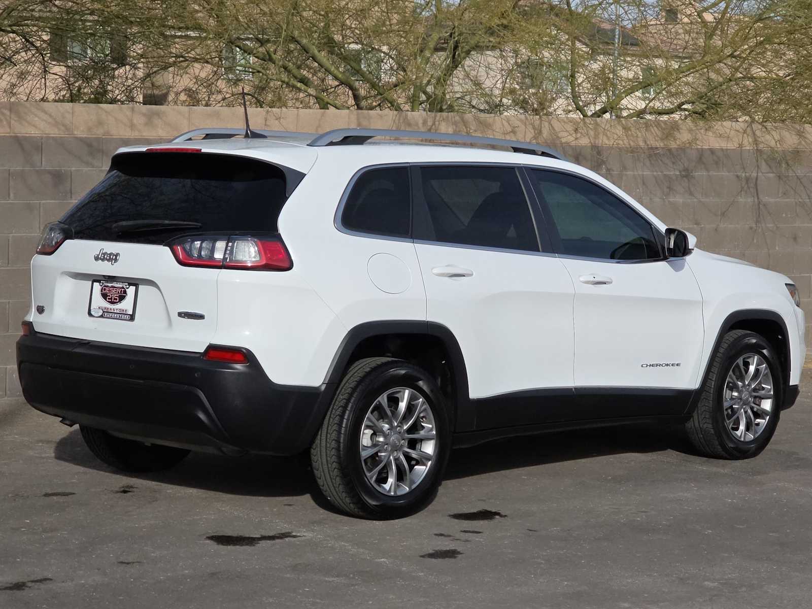 Thumbnail: 2019 Jeep Cherokee - 9