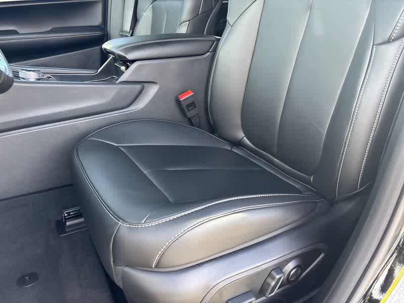Thumbnail: 2025 Jeep Grand Cherokee - 15