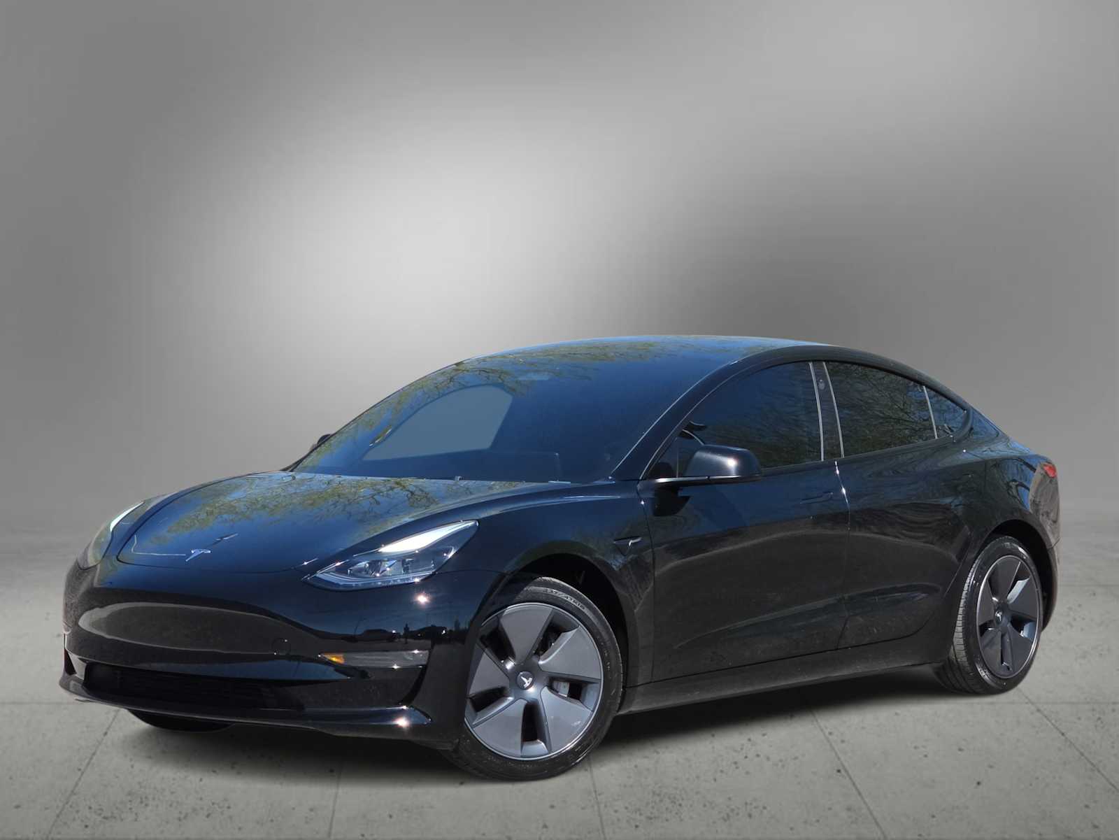 Thumbnail: 2023 Tesla Model 3 - 1