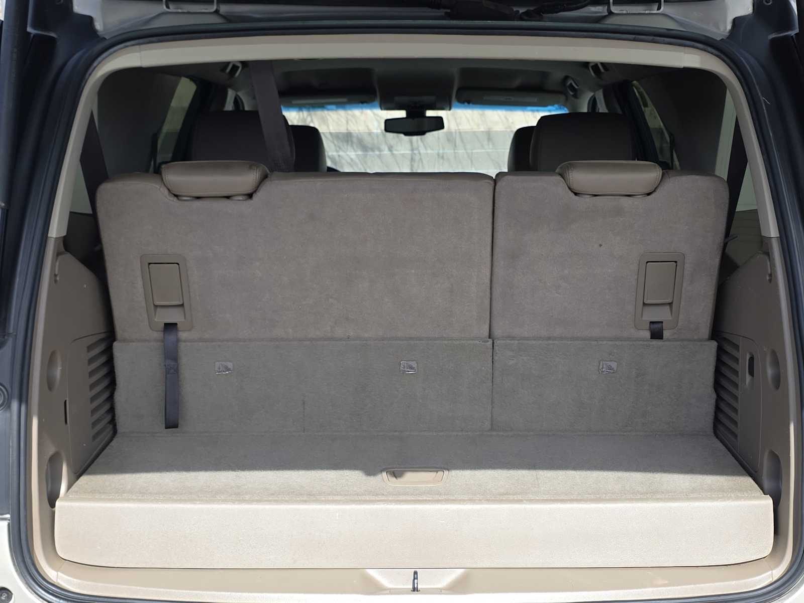 Thumbnail: 2017 GMC Yukon - 23