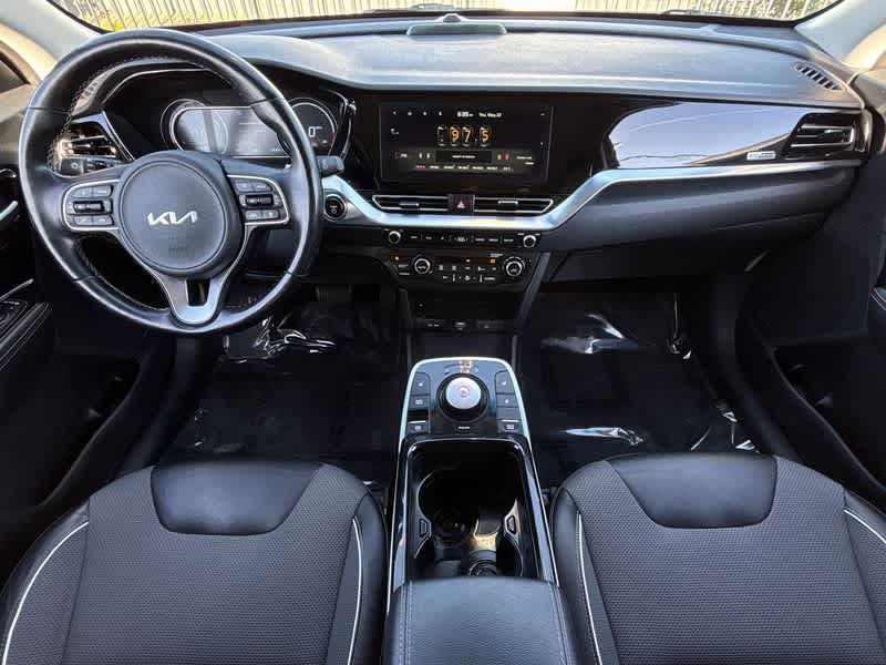 Thumbnail: 2022 Kia Niro - 14