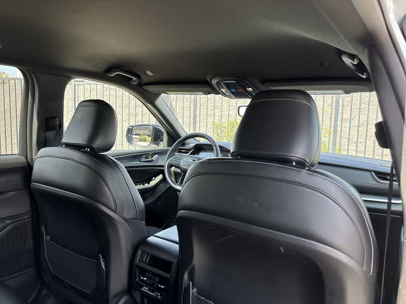 Thumbnail: 2024 Jeep Grand Cherokee - 16