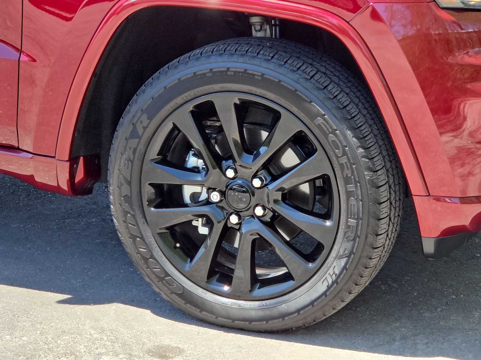 Thumbnail: 2019 Jeep Grand Cherokee - 12