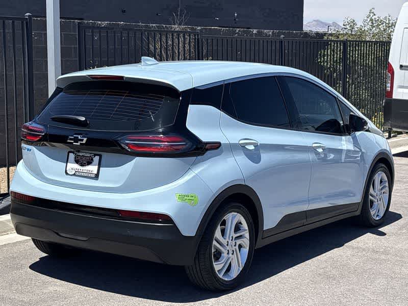 Thumbnail: 2022 Chevrolet Bolt EV - 8