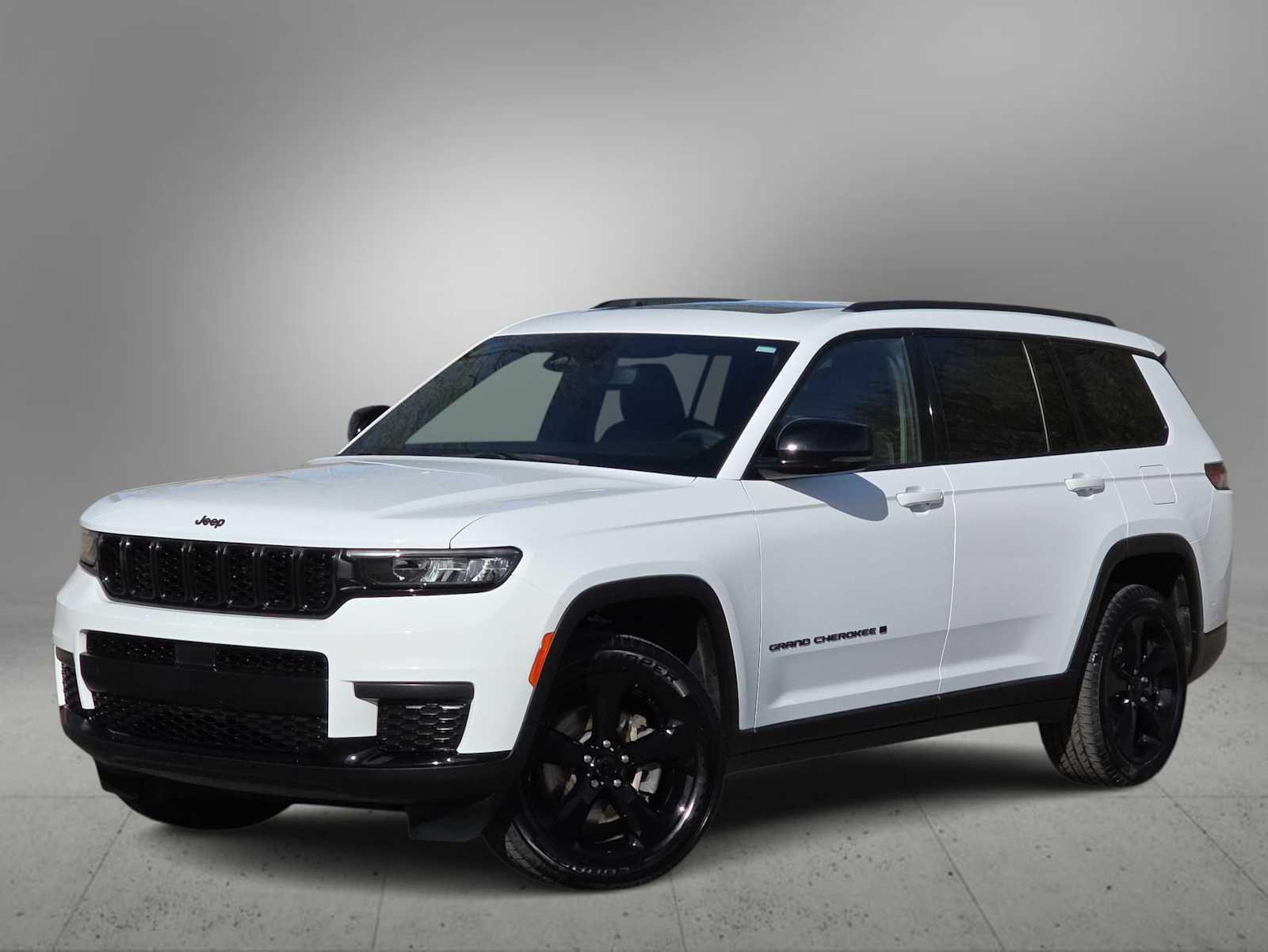 Thumbnail: 2023 Jeep Grand Cherokee L - 1