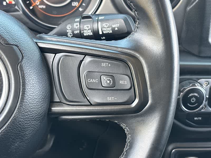 Thumbnail: 2022 Jeep Wrangler - 27