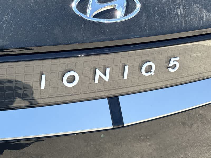 Thumbnail: 2022 Hyundai Ioniq 5 - 11
